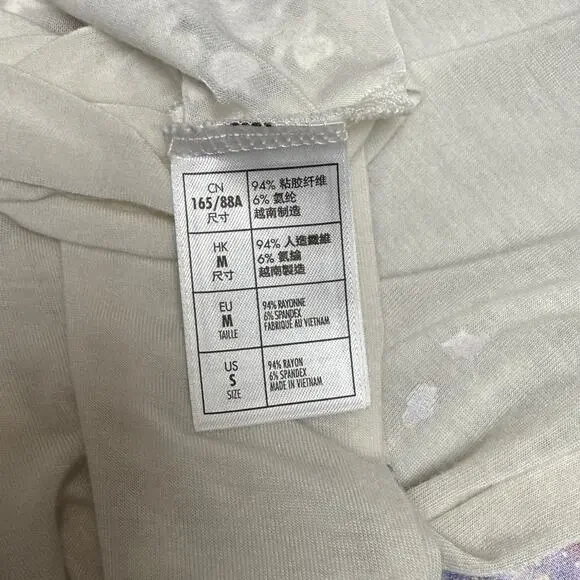 Disney Parks 2017 Cinderella Castle Graphic Tee Rhinestones Women’s Small USA - Picture 10 of 13